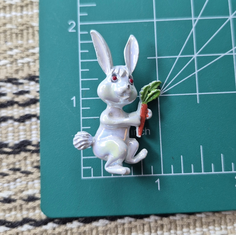 Vintage Gerry's Enamel Easter Bunny With Carrot Brooch Pin